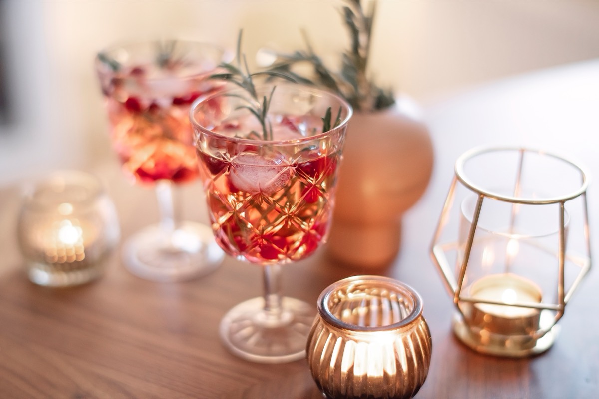 Alcohol-free drinks for a holiday party